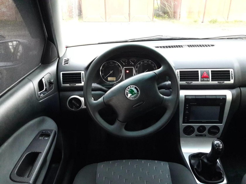 Skoda Octavia a4 Tour салон