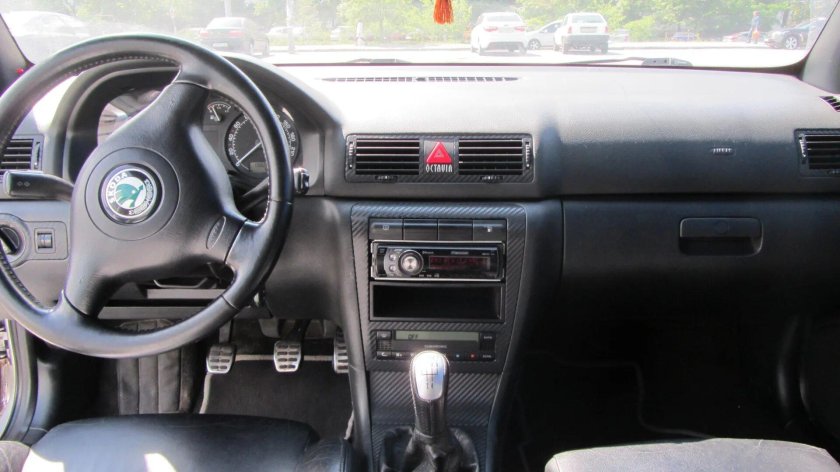 Салон Шкода Октавия 1.8