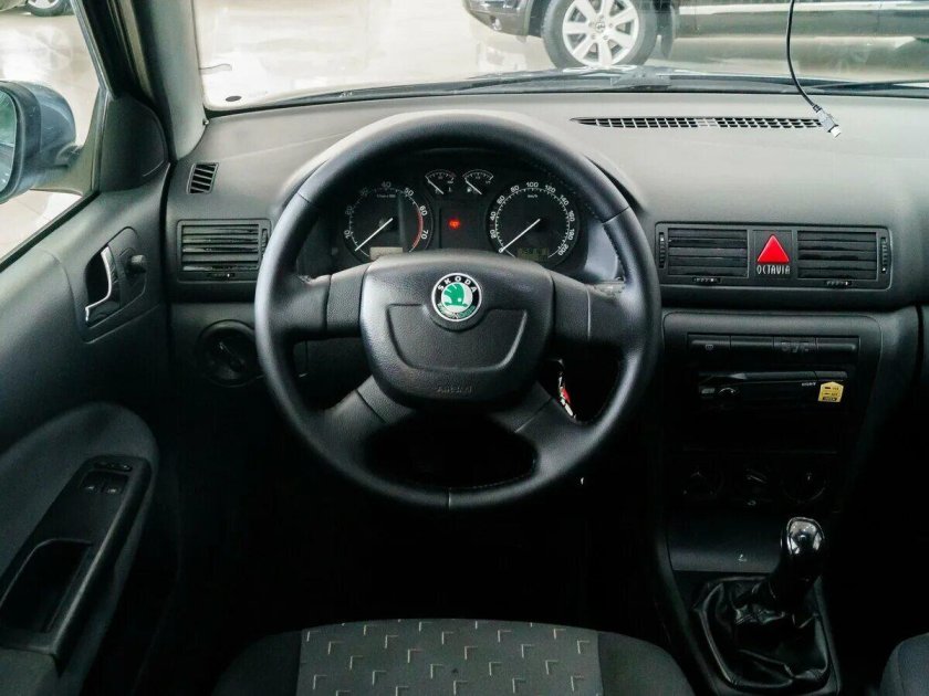 Skoda Octavia 1 Рестайлинг салон