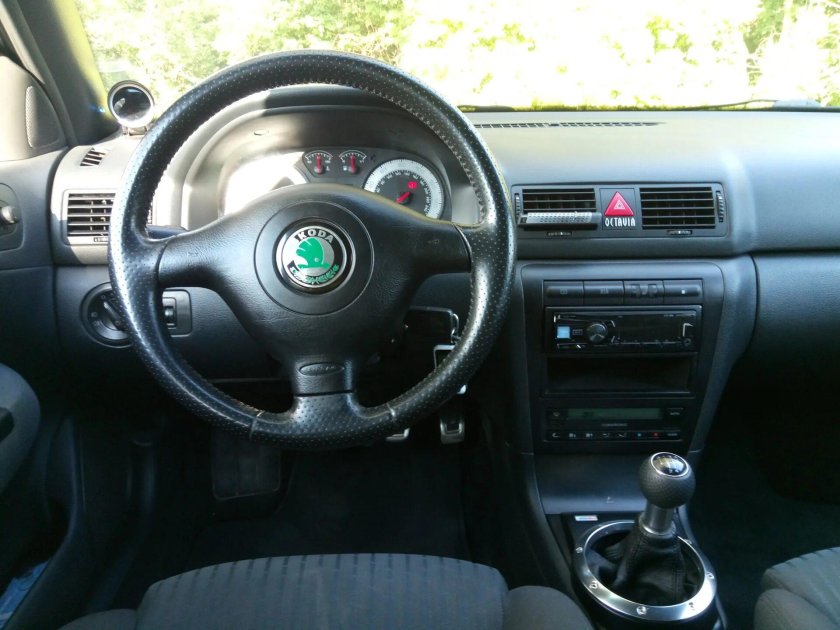 Octavia Tour 2008 салон