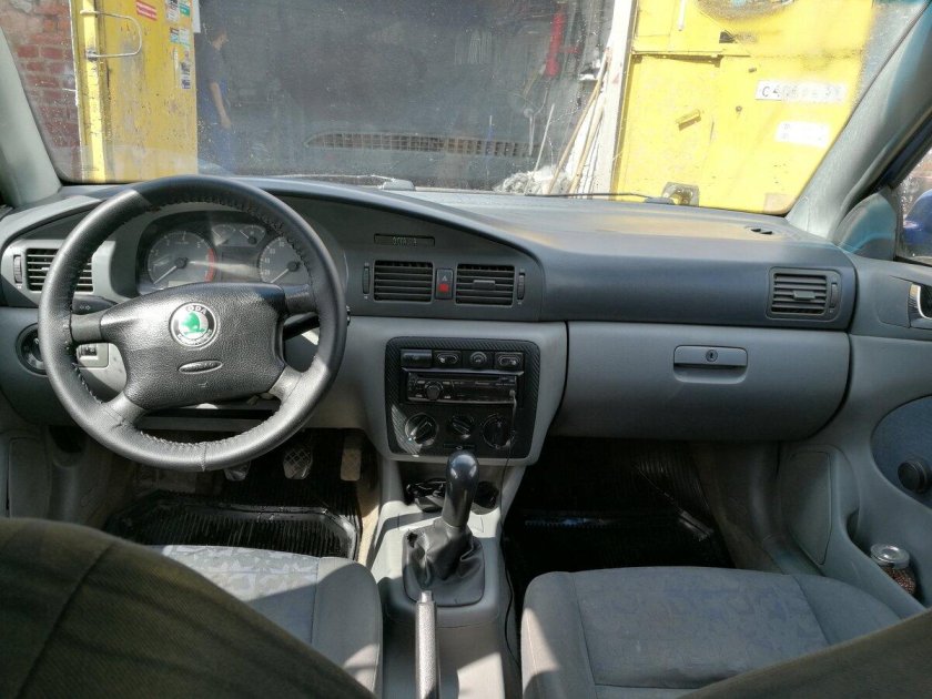 Салон Octavia 1 1996