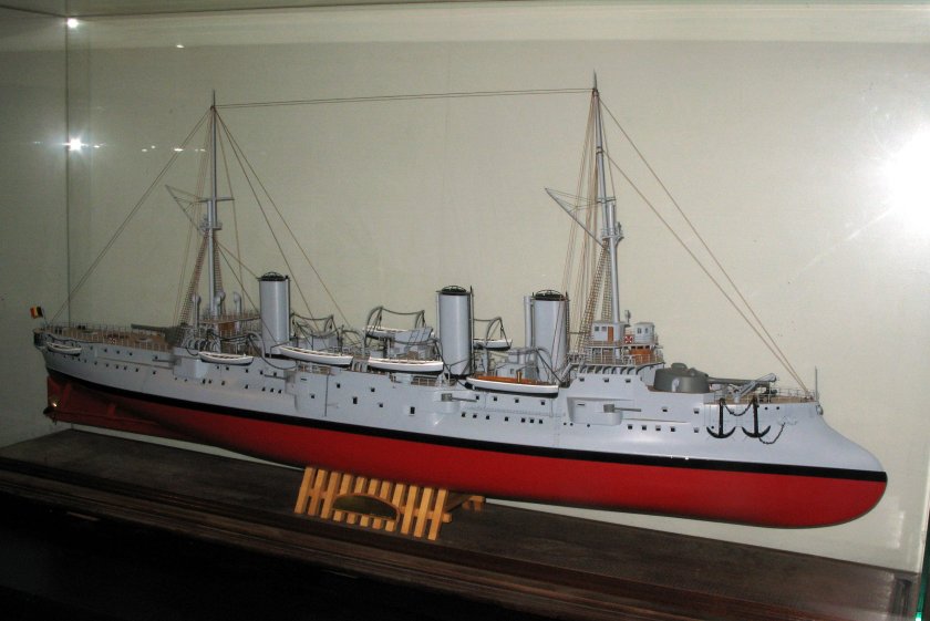 Д’Антркасто бронепалубный крейсер