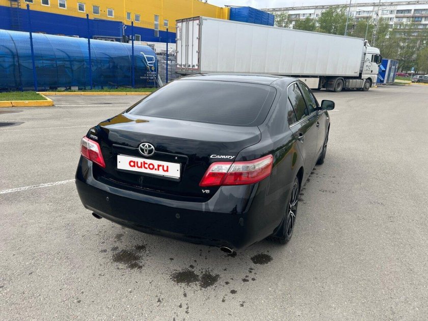Тойота камри 40