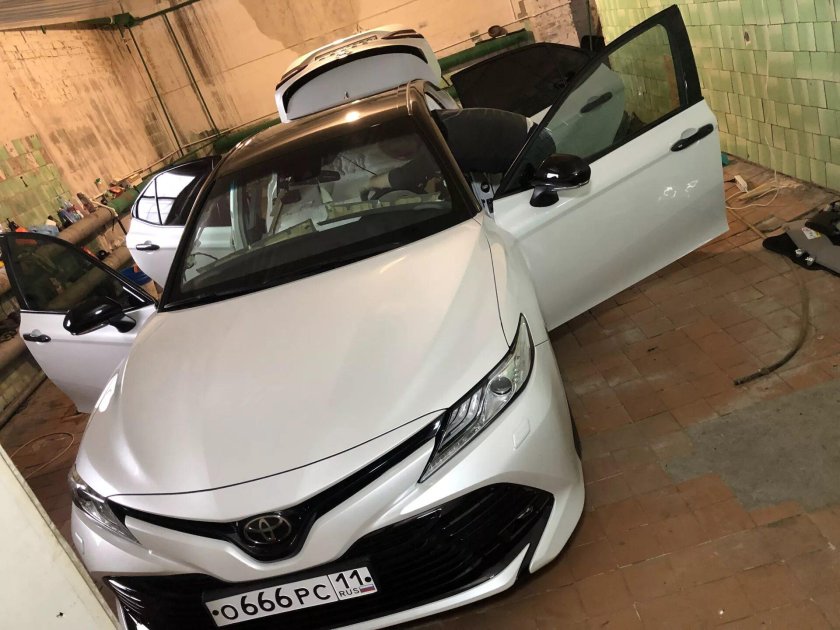 Камри 70 с панорамной крышей