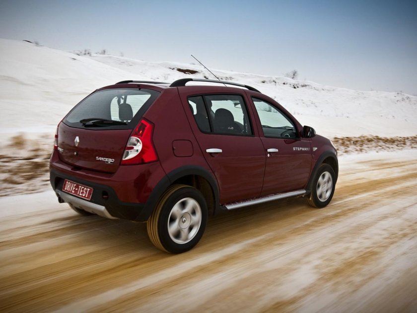 Сандеро степвей 2011