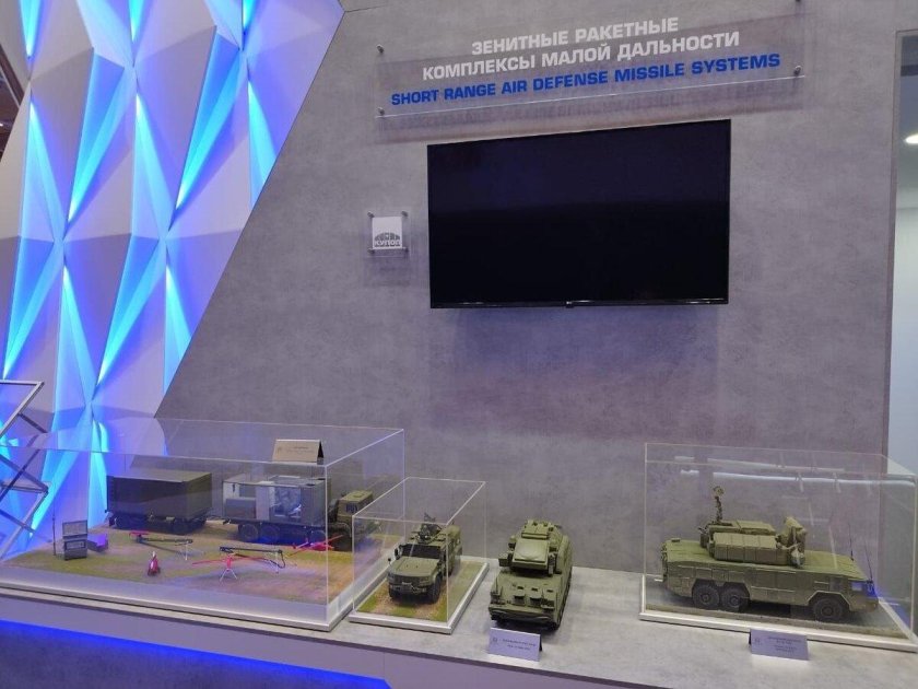 Макет зенитной установки