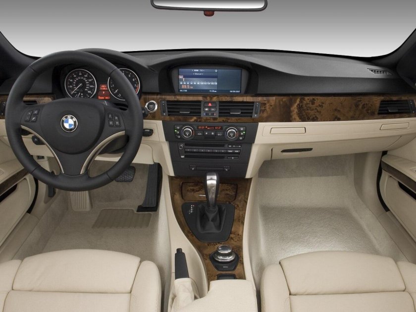BMW 3 2008 салон