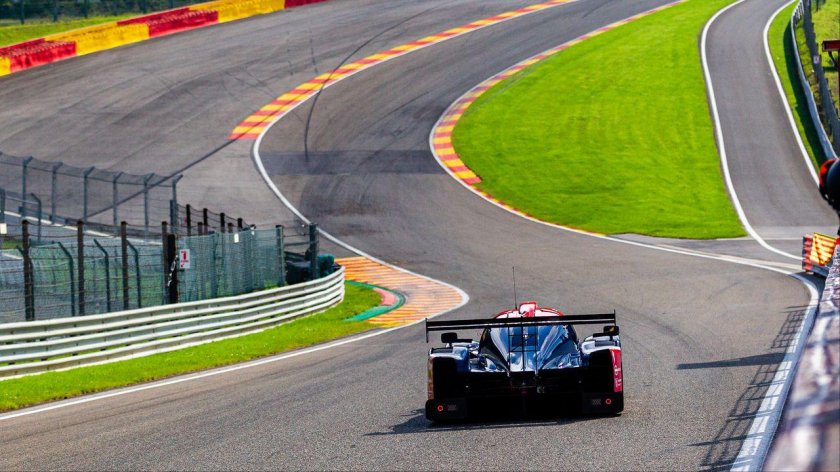 Трасса с машинами