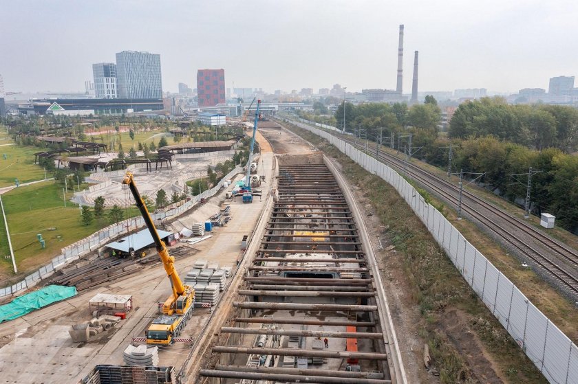 ЗИЛ (станция метро, Троицкая линия)