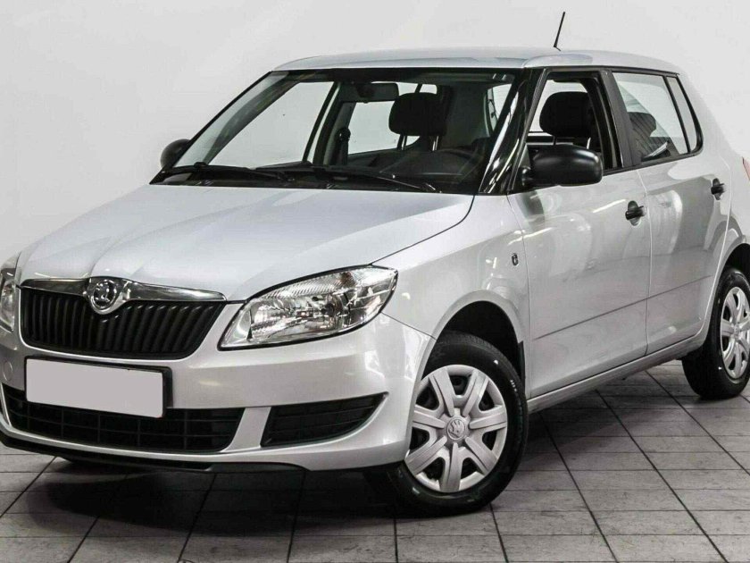 Skoda Fabia 2014 год