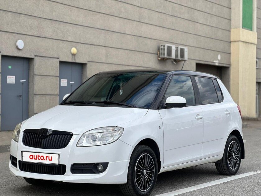 Skoda fabia хэтчбек ii 1.2