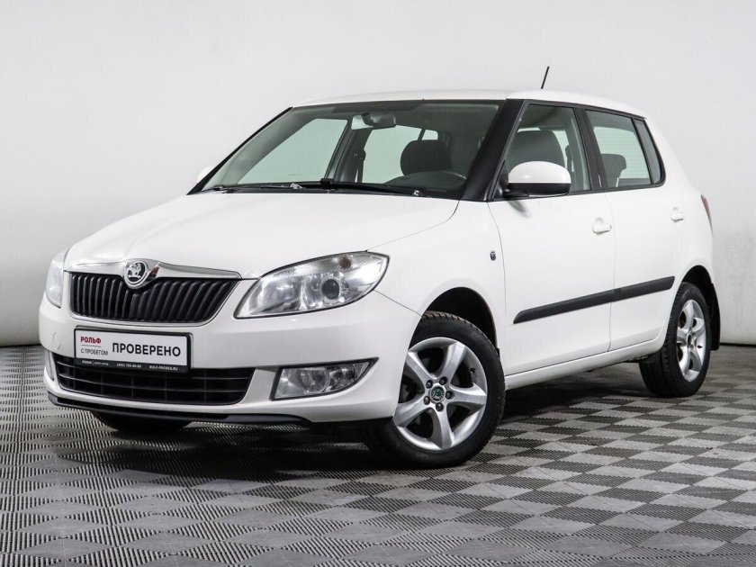 Шкода фабия 2 рестайлинг белый