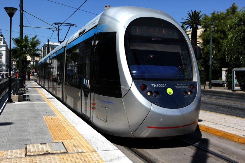 Трамвай Афины