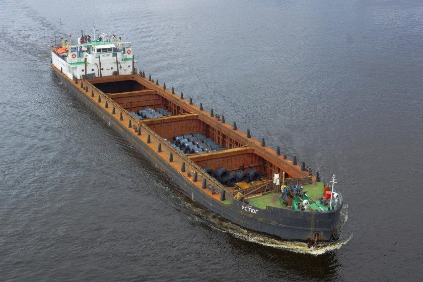 Волга судоходная река