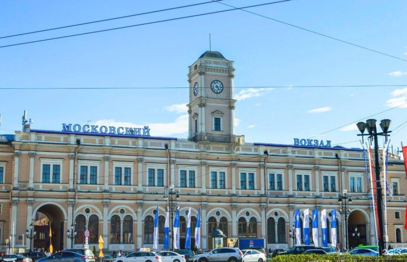 Московский вокзал, Санкт-Петербург, Невский проспект