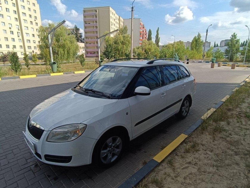 Шкода фабия комби 1.4 2004
