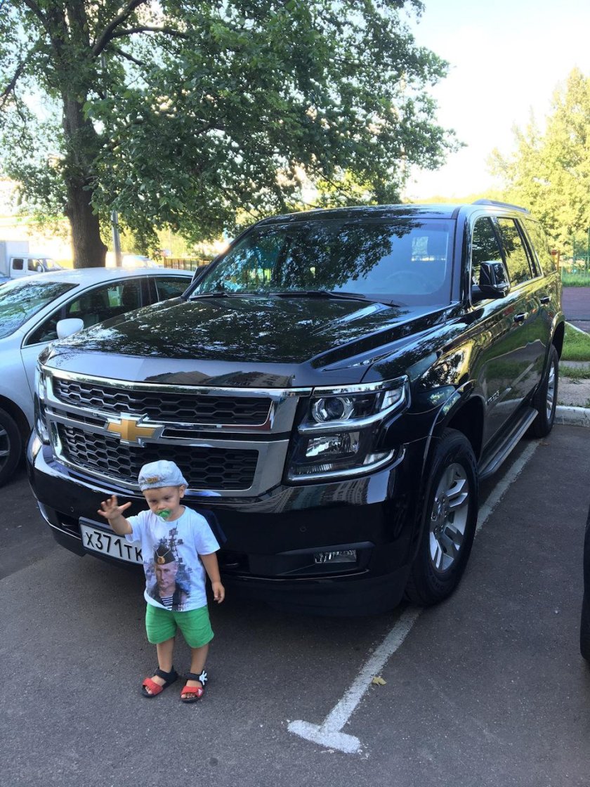 Машина Гуфа Шевроле Тахо