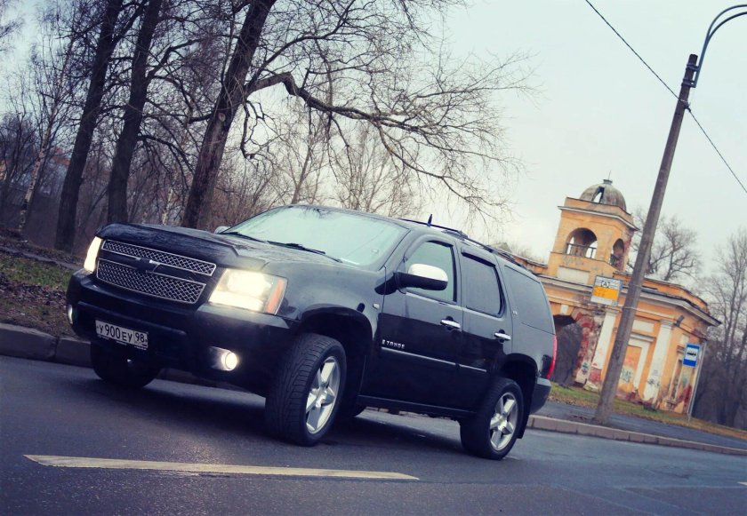 Машина Гуфа Тахо