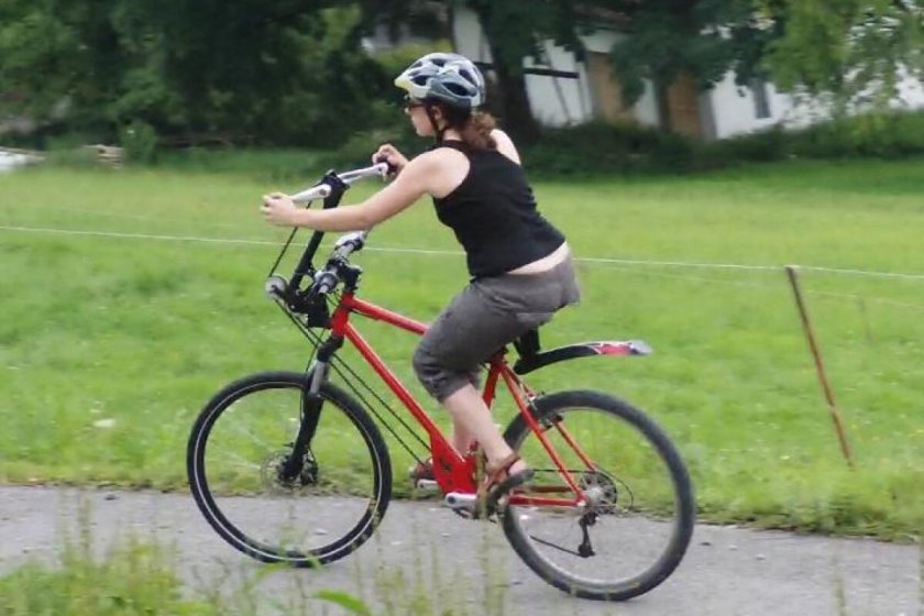 Велосипед с ручными педалями