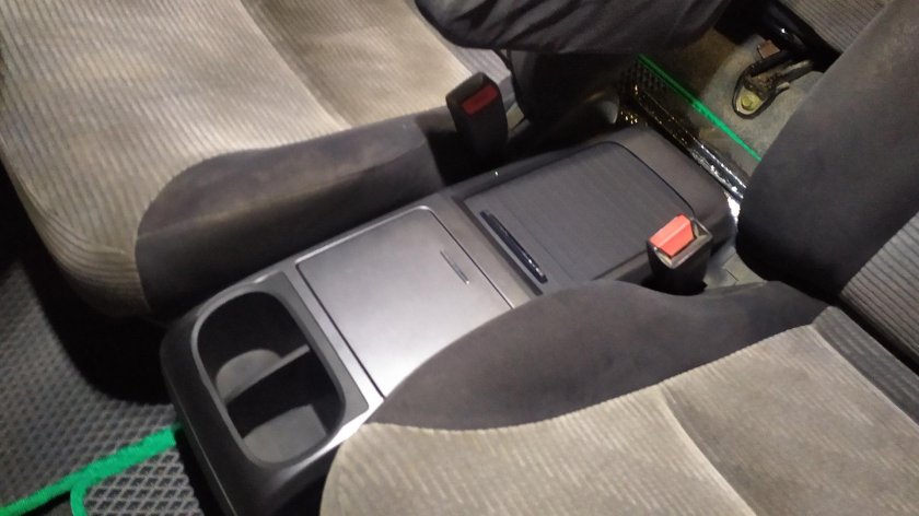 Бар подлокотник Хонда стрим