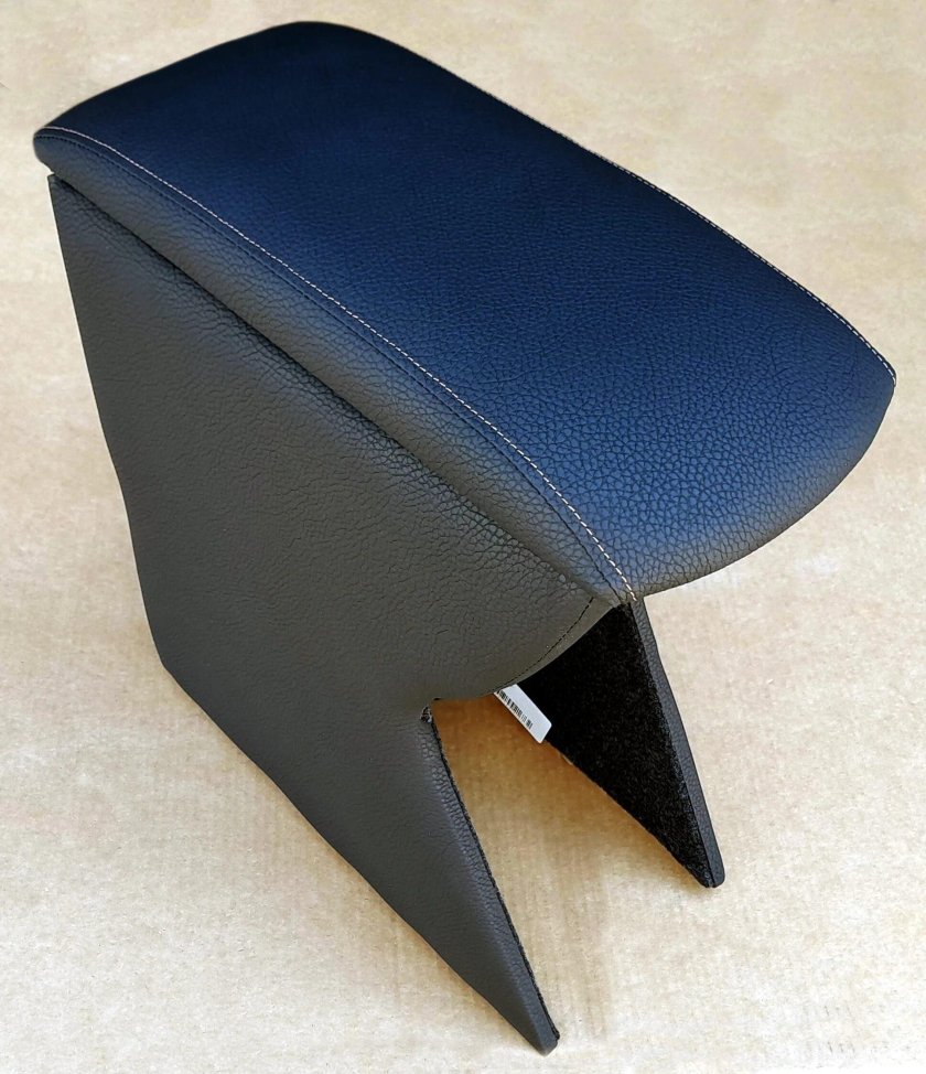 Honda freed Spike подлокотник