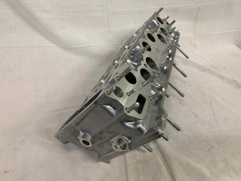 Головка блока цилиндров Нива Шевроле