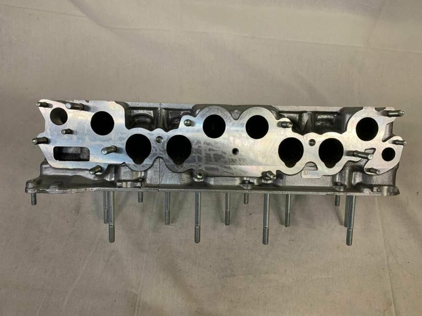 Головка блока цилиндров 21214