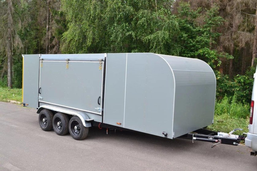 Трехосный прицеп