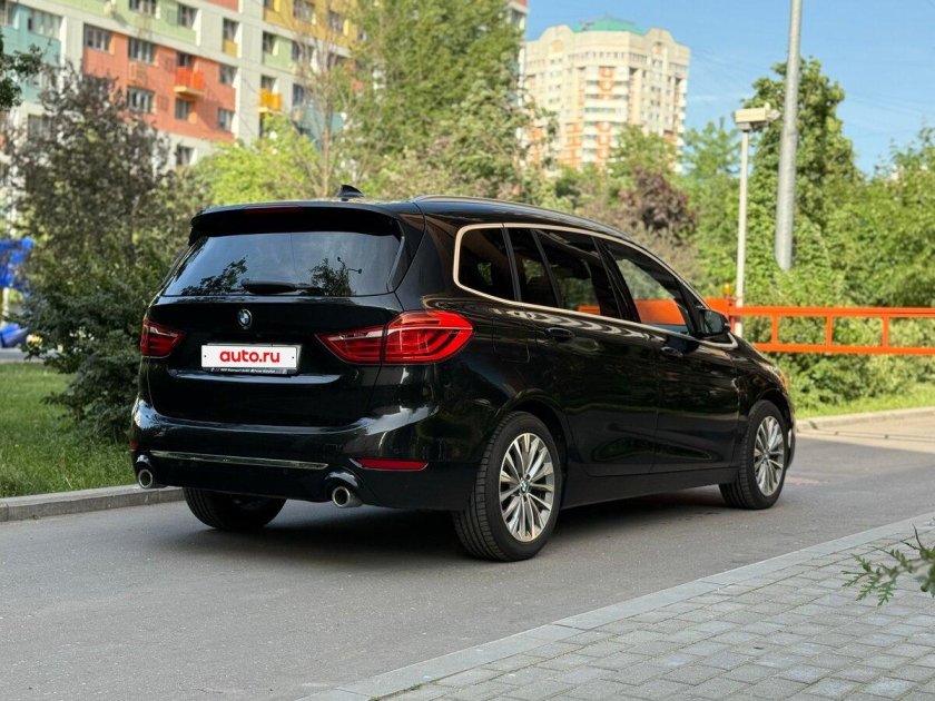 Бмв 2 серии актив турер