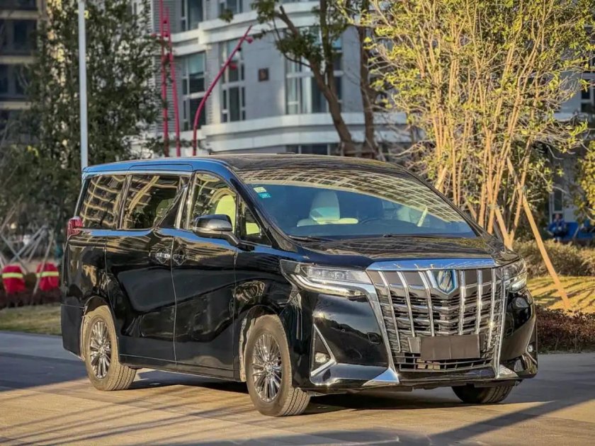 Тойота альфард 2023 новый