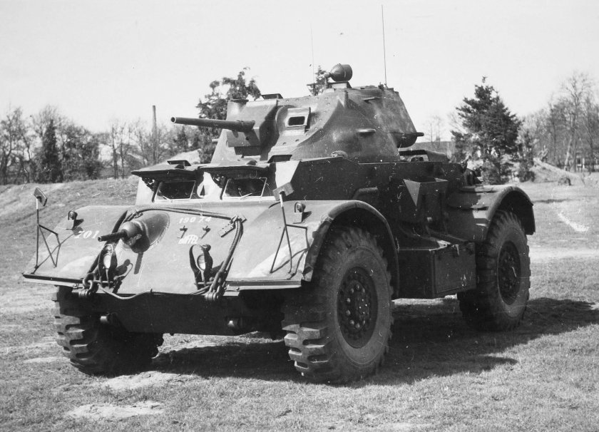 Staghound t17e1