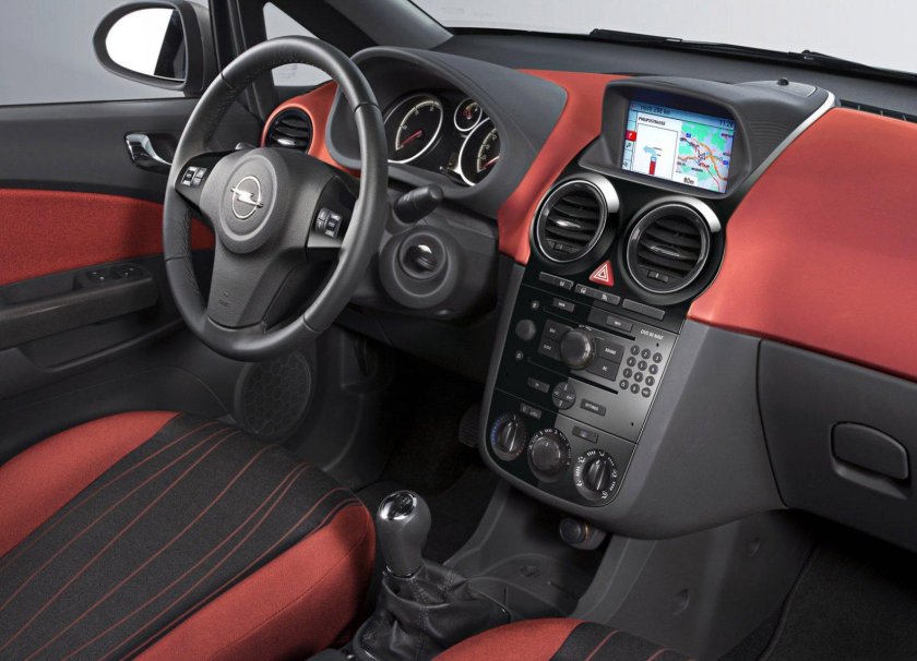 Опель Корса д 2008 салон