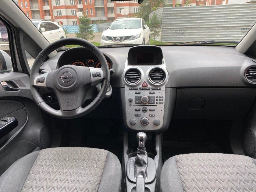Опель корса 1.4 автомат