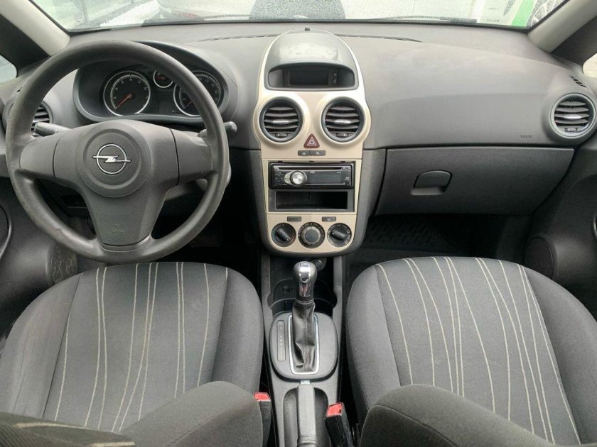 Опель корса 2007 1.2 механика