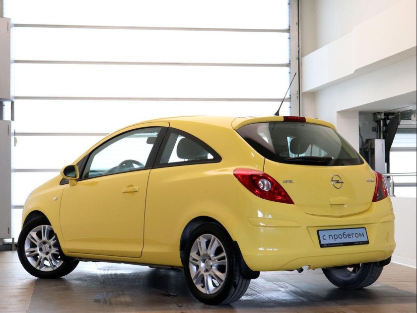 Опель Корса 3 дверный