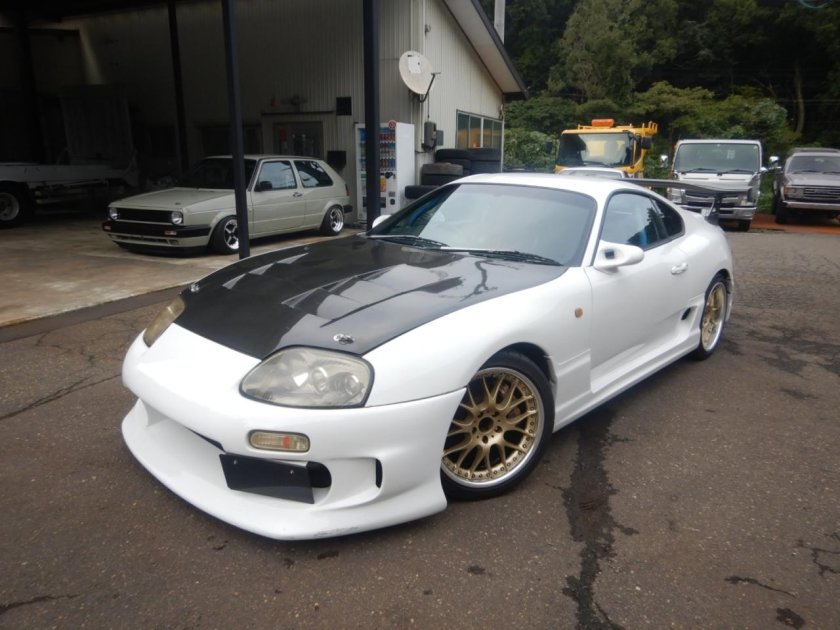 Тойота супра а80 белая