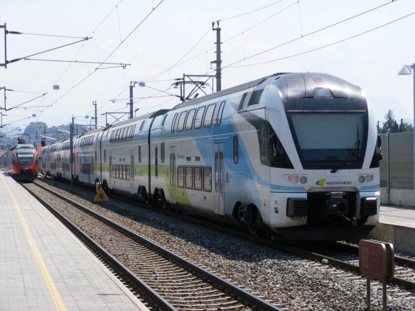 Westbahn поезд