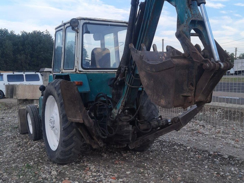 Экскаватор эо-2621 юмз-6кл