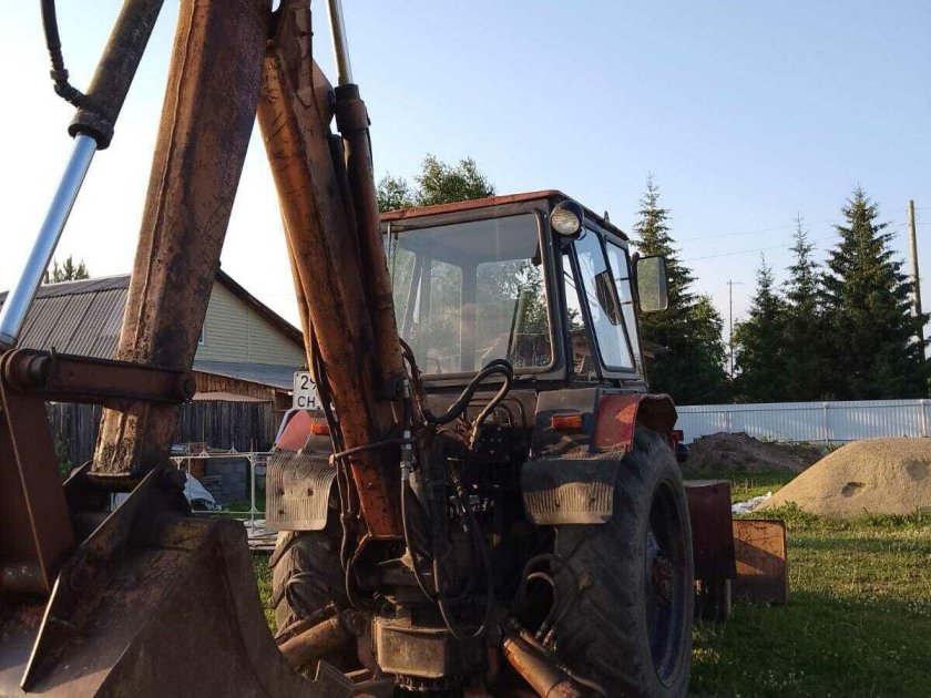 Экскаватор юмз