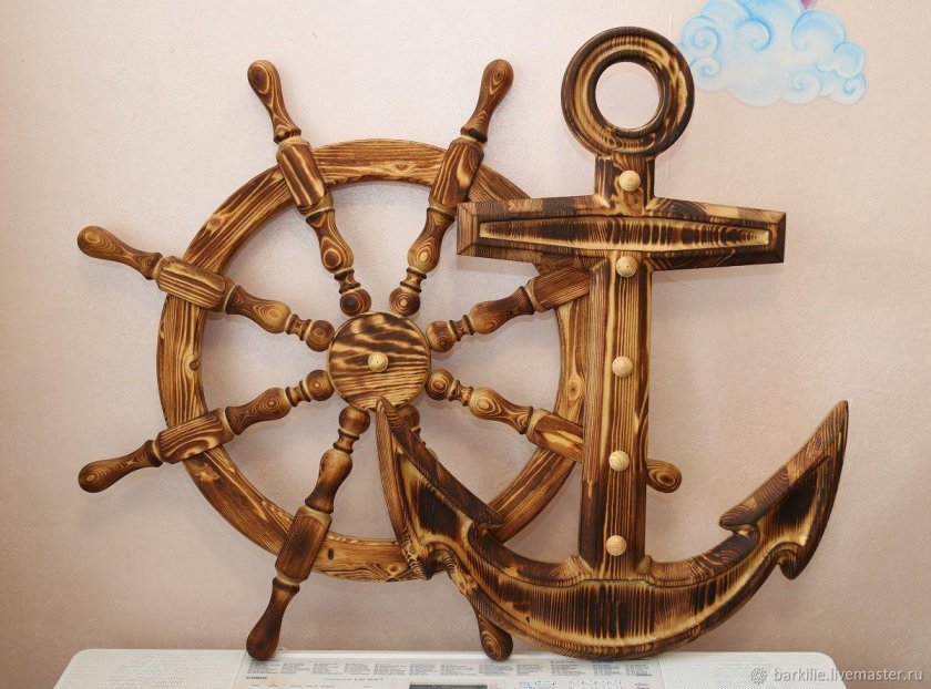 Штурвал деревянный