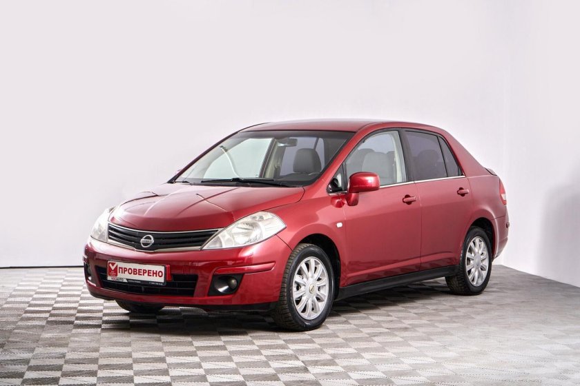 Ниссан Тиида 2007 седан