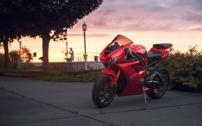 Triumph Daytona 675
