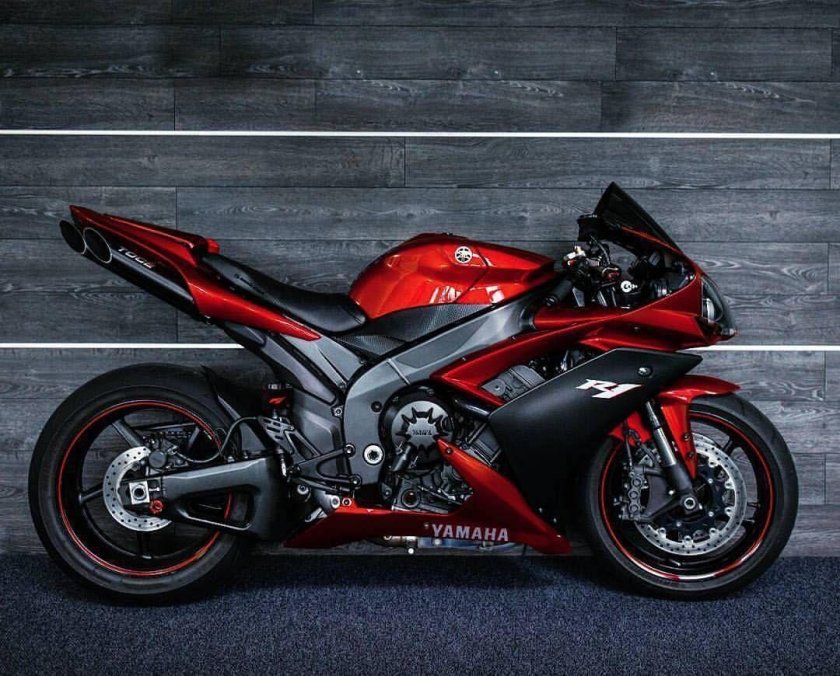 Yamaha YZF-r1