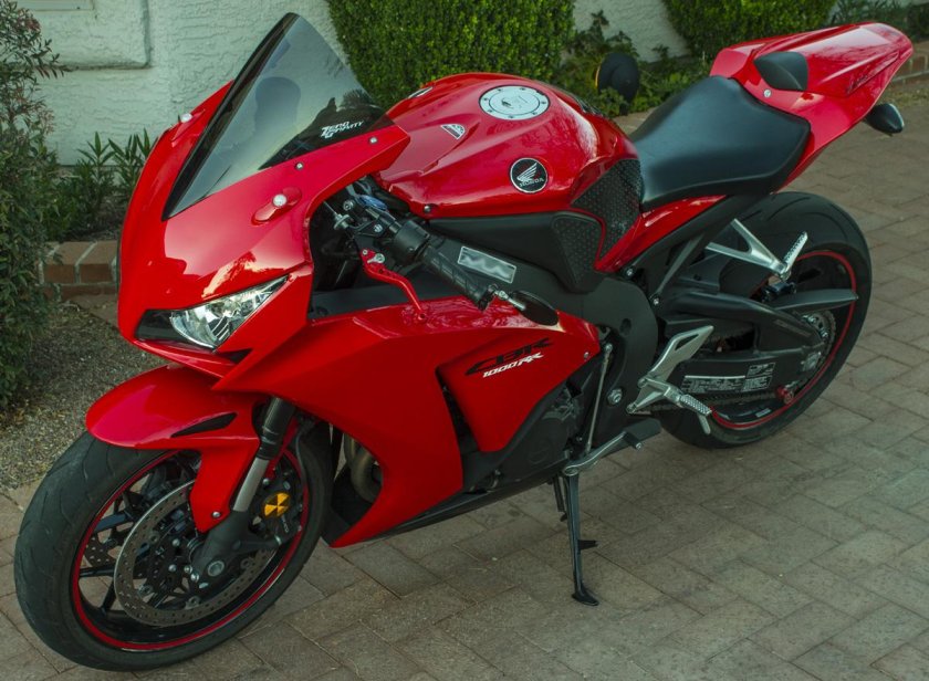 Honda 1000rr Red