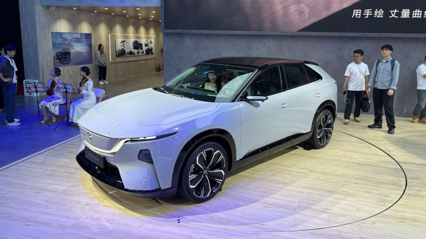 Китайская электромобиль