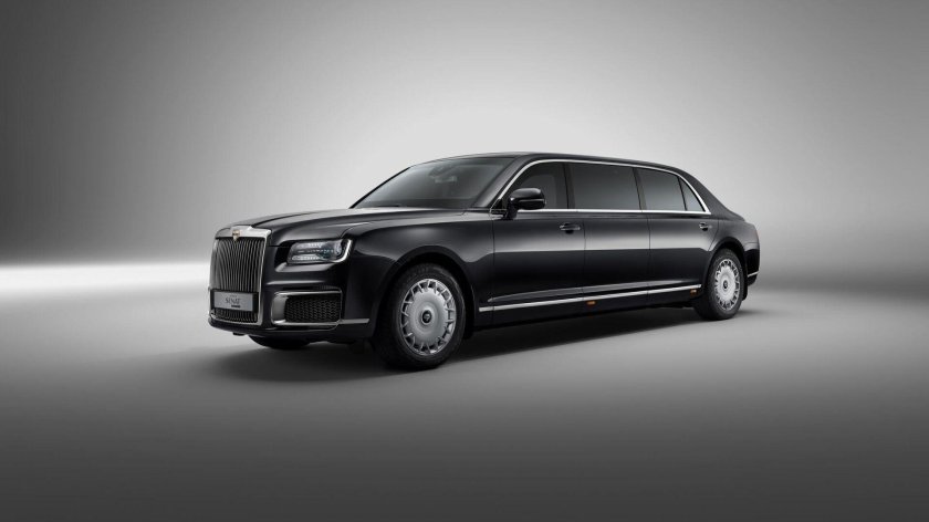 Aurus senat limousine