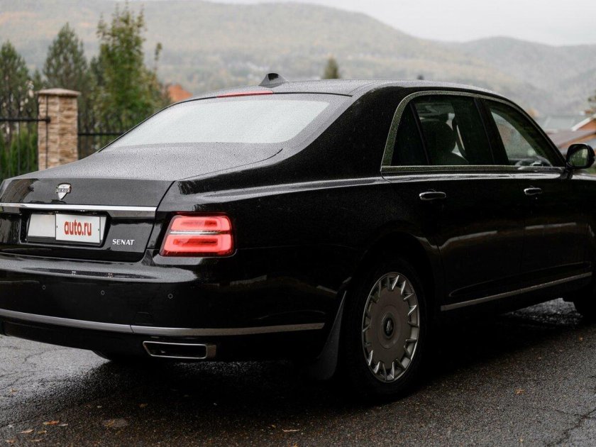 Самый большой китайский седан президентский