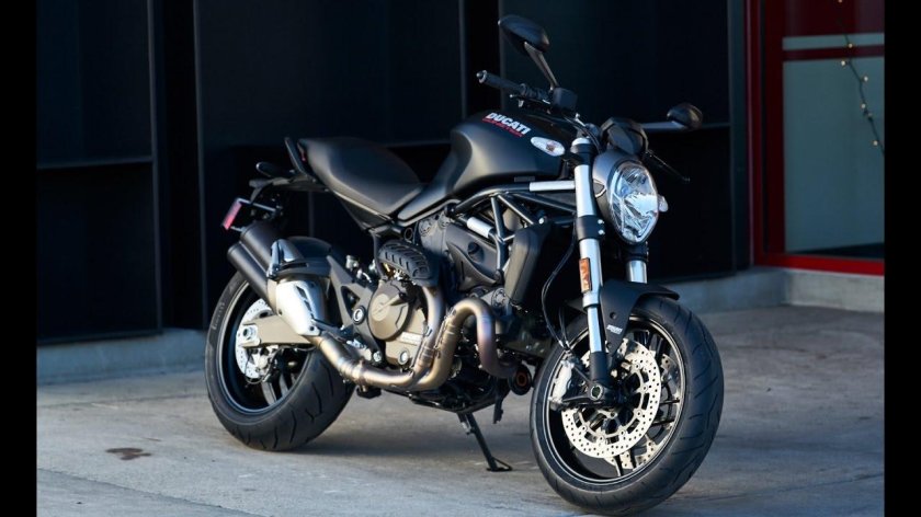 Ducati Monster 821 2015