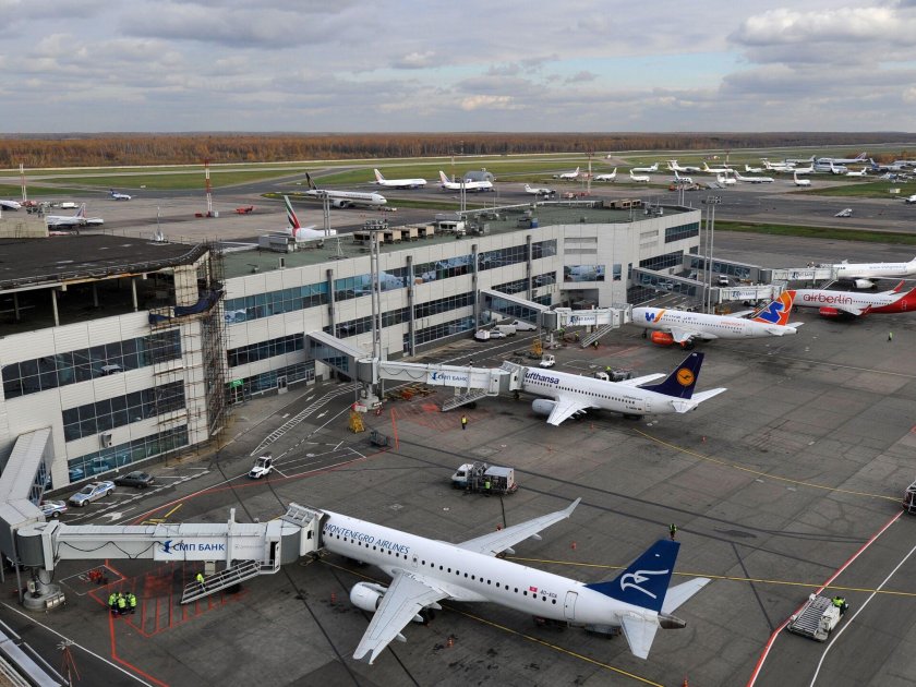 Аэропорт Домодедово самолеты