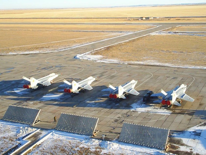 Чебеньки аэродром военный су24